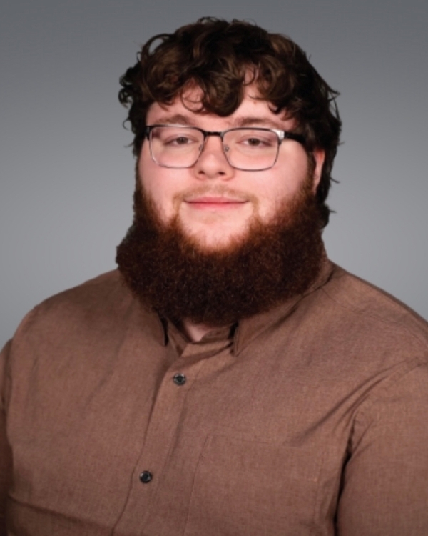 Headshot of Darren Johnson